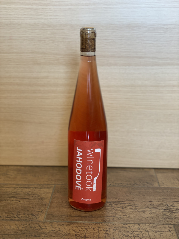 Jahodové víno - Winetook / Malovaný Sklep