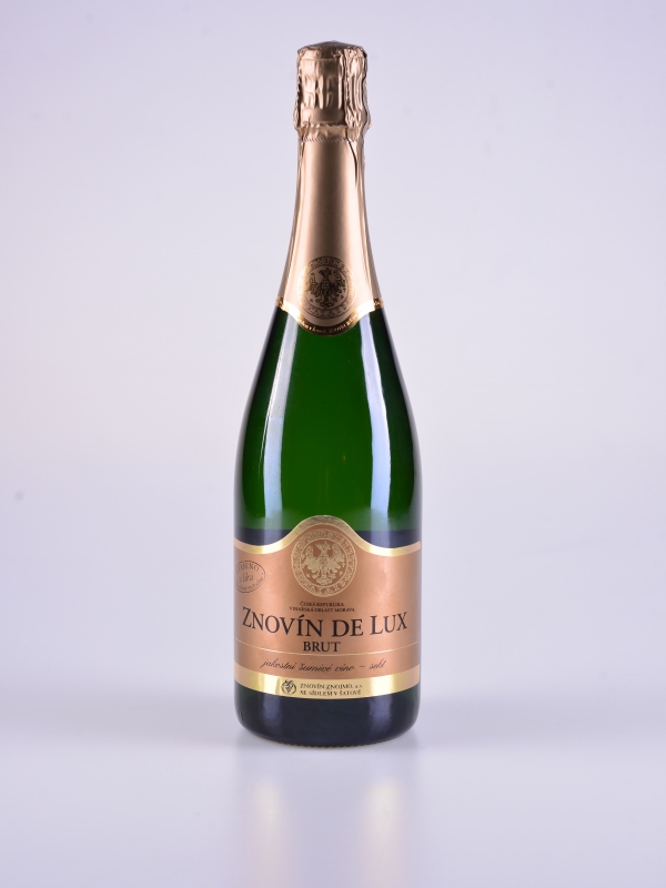 Sekt De Lux, šumivé, brut – Znovín