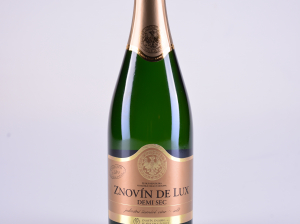 Sekt De Lux, šumivé, demi sec – Znovín