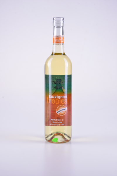 Sauvignon, pozdní sběr, polosuché, 2015 – Znovín