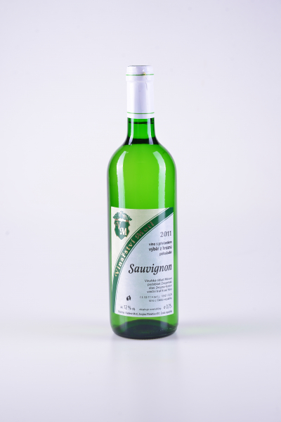Sauvignon, výběr z hroznů, polosladké, 2011 – Motl